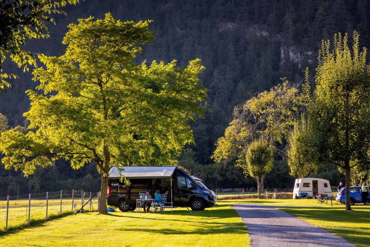 Lazy Rancho 4 Panorama Camping Eiger-Mönch-Jungfrau  Interlaken Exterior foto