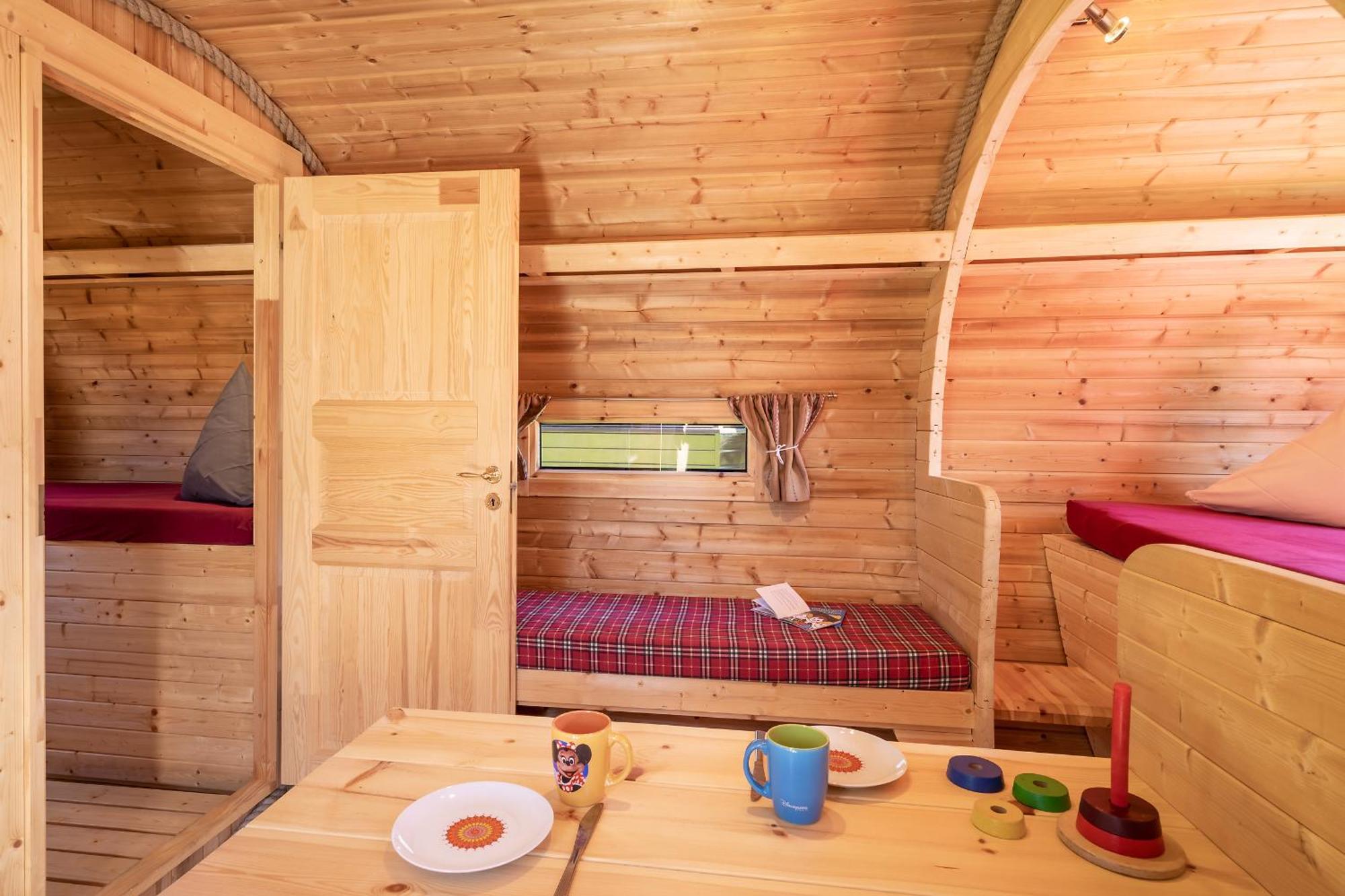 Lazy Rancho 4 Panorama Camping Eiger-Mönch-Jungfrau  Interlaken Exterior foto