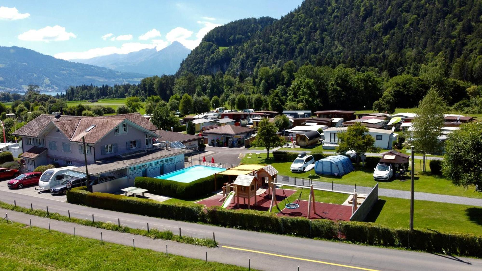 Lazy Rancho 4 Panorama Camping Eiger-Mönch-Jungfrau  Interlaken Exterior foto