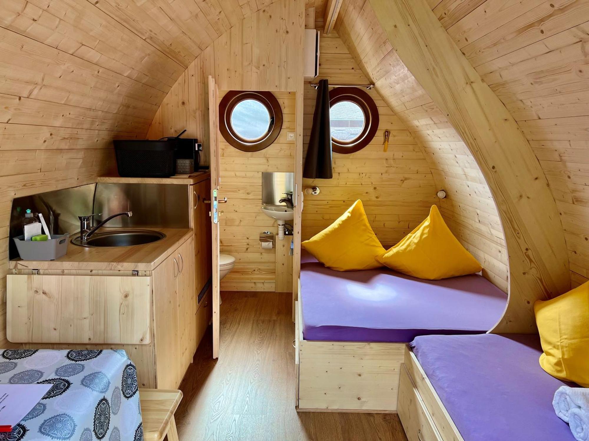 Lazy Rancho 4 Panorama Camping Eiger-Mönch-Jungfrau  Interlaken Exterior foto